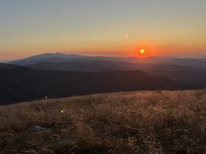 Патентът на Huawei преоткрива перископна камера с прибиращ се дизайн, намаляващ удара на камерата · TechNode