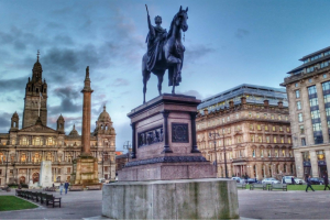 JLL promotes Fullam to head of UK rating