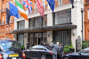 Investor wins £700m in dispute with Qatari owners of luxury London hotels