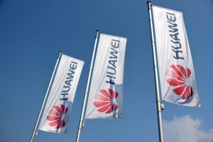 Huawei навлиза по-дълбоко в роботиката с новата марка MATEROBOT