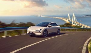 Китайската брегова охрана спасява 17 филипинци след преобръщане на кораб в Южнокитайско море