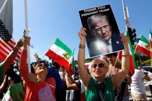 Какво да знаем за върховния лидер на Иран аятолах Али Хаменей