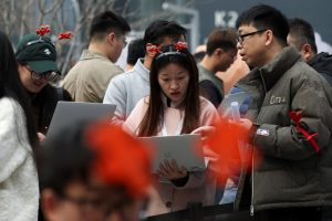 Tencent добавя плъгин ClawBot към WeChat на фона на бума на OpenClaw и предупрежденията за поверителност