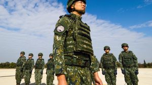 Ще се отрази ли отложената среща на върха между Тръмп и Си върху продажбите на американски оръжия на Тайван?