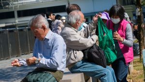 Възрастните жертви на измама губят средно 850 000 хонконгски долара, но тези, които познават финансите, губят повече